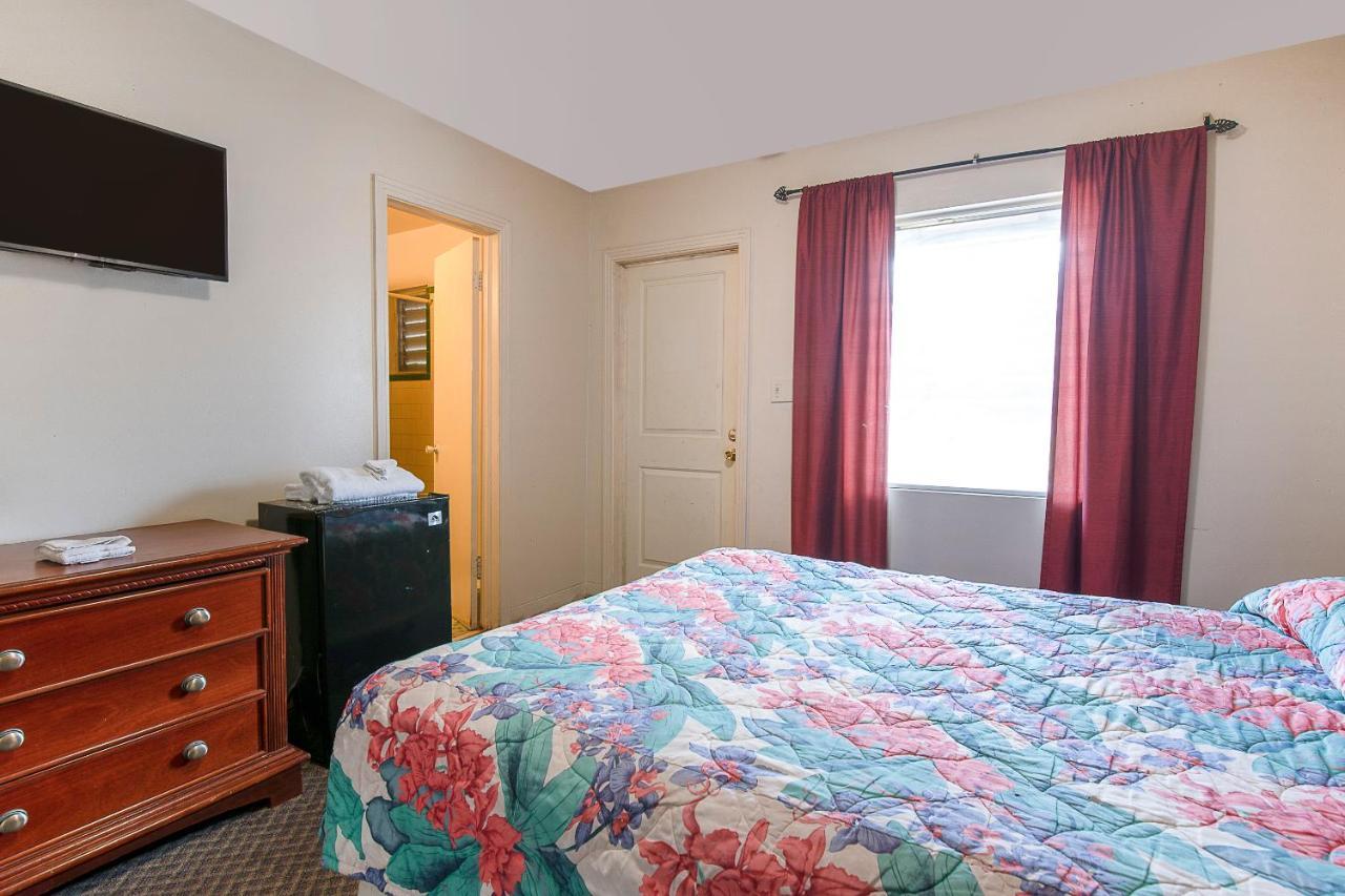 Hotel O Near Fanning Springs State Park Us Hwy 98 Old Town Экстерьер фото