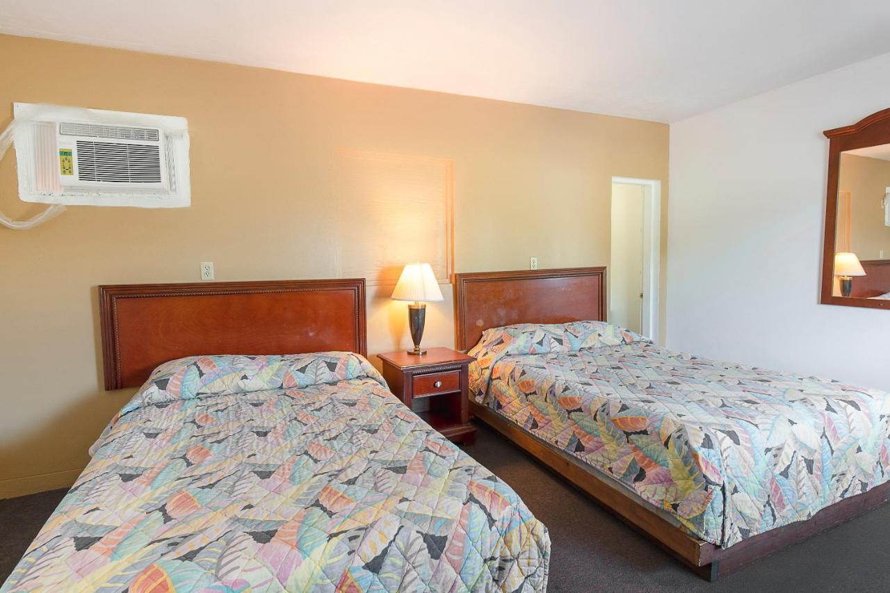Hotel O Near Fanning Springs State Park Us Hwy 98 Old Town Экстерьер фото
