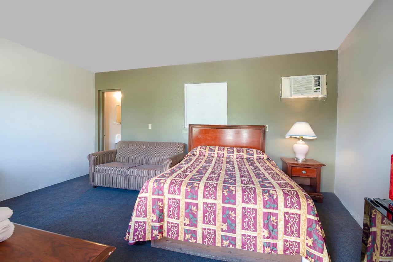 Hotel O Near Fanning Springs State Park Us Hwy 98 Old Town Экстерьер фото