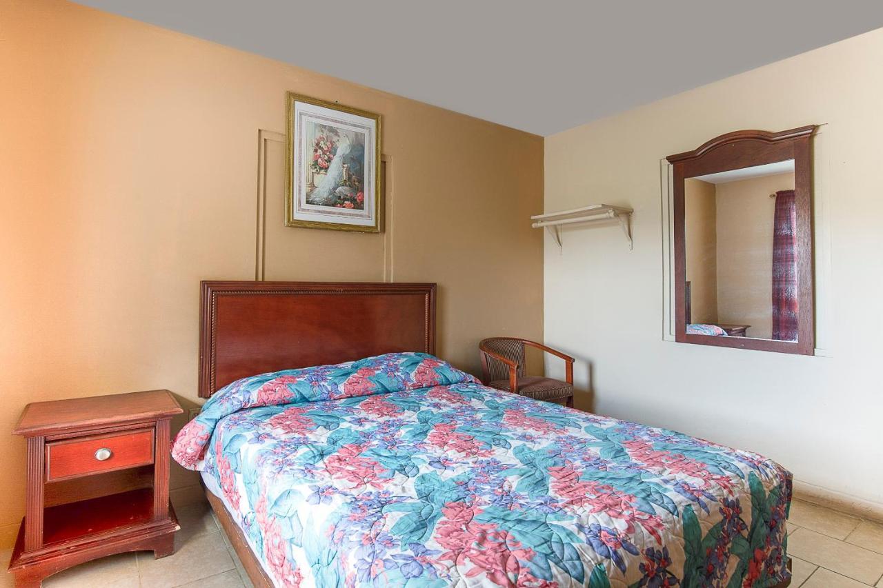 Hotel O Near Fanning Springs State Park Us Hwy 98 Old Town Экстерьер фото